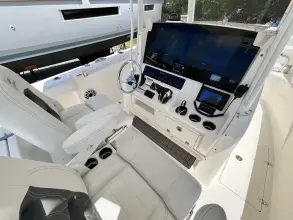 Thumbnail von Cobia 320 CC JOBSITE