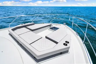 Thumbnail von Cruisers Yachts 50 Cantius
