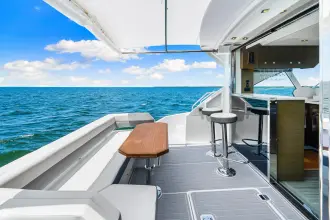 Thumbnail von Cruisers Yachts 50 Cantius