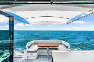 Thumbnail von Cruisers Yachts 50 Cantius