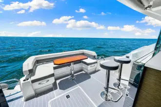 Thumbnail von Cruisers Yachts 50 Cantius