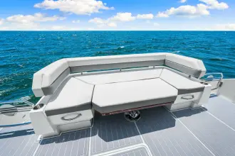 Thumbnail von Cruisers Yachts 50 Cantius