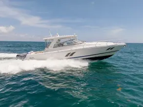 Thumbnail von Intrepid 475 Sport Yacht
