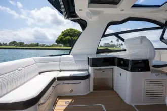Thumbnail von Sea Ray 370 Sundancer Außenborder