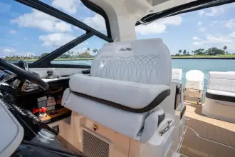 Thumbnail von Sea Ray 370 Sundancer Außenborder