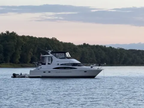 Carver 444 Cockpit Motor Yacht