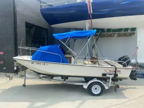 Thumbnail von Boston Whaler 220 Dauntless