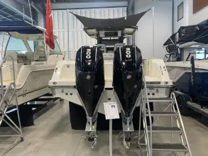 Thumbnail von Boston Whaler 330 Outrage