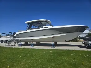 Thumbnail von Boston Whaler 350 Realm