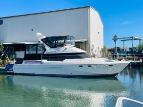 Thumbnail von Bayliner 4587 Motoryacht