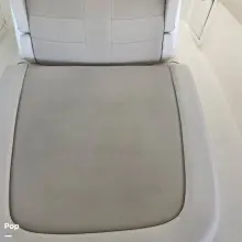 Thumbnail von Boston Whaler 330 Outrage