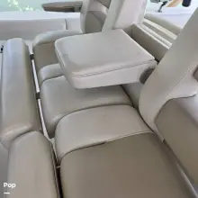 Thumbnail von Boston Whaler 330 Outrage