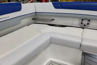 Thumbnail von Formel 330 Bowrider