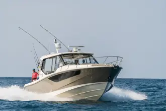 Thumbnail von Boston Whaler 405 Conquest