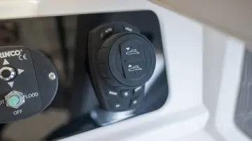 Thumbnail von Sea Ray SLX 310 Außenborder