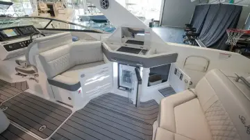 Thumbnail von Sea Ray SLX 310 Außenborder