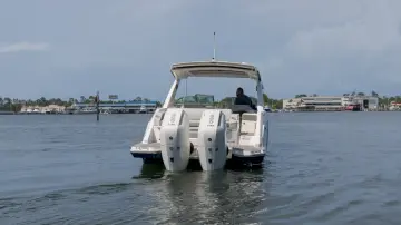Thumbnail von Sea Ray SLX 310 Außenborder