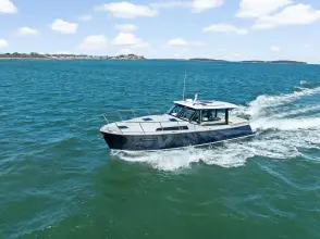 MJM Yachts 42
