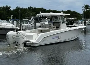 Thumbnail von Boston Whaler 330 Outrage