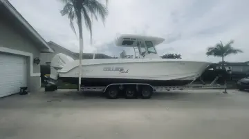 Thumbnail von Boston Whaler 330 Outrage