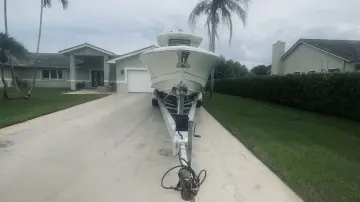 Thumbnail von Boston Whaler 330 Outrage