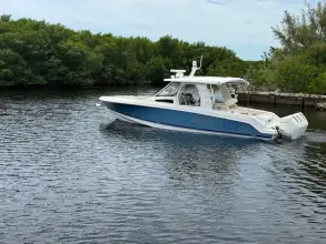 Thumbnail von Boston Whaler 350 Realm