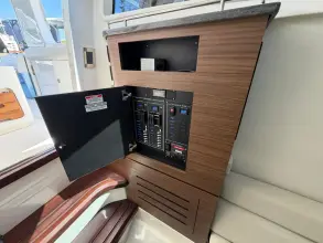Thumbnail von Boston Whaler 350 Realm