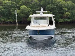 Thumbnail von Boston Whaler 350 Realm