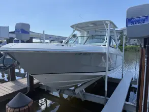 Boston Whaler 240 Vantage