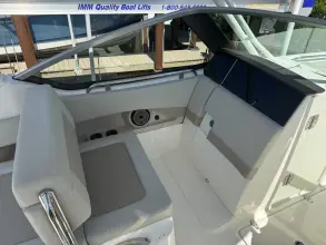 Thumbnail von Boston Whaler 240 Vantage
