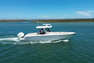 Boston Whaler 330 Outrage