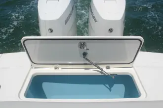 Thumbnail von Boston Whaler 330 Outrage