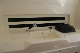 Thumbnail von Boston Whaler 330 Outrage