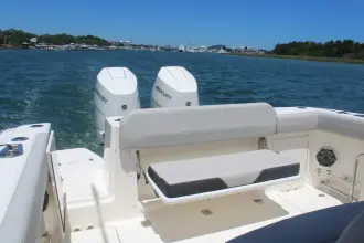 Thumbnail von Boston Whaler 330 Outrage