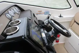 Thumbnail von Sea Ray SLX 350