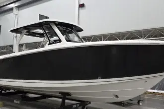 Pursuit S 328 Sport