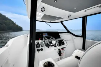 Thumbnail von Cruisers Yachts 38 VTR EC