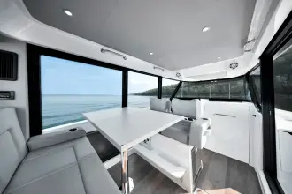 Thumbnail von Cruisers Yachts 38 VTR EC