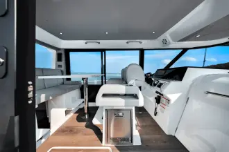 Thumbnail von Cruisers Yachts 38 VTR EC