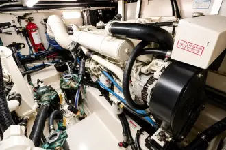 Thumbnail von Sea Ray 390 Motor Yacht