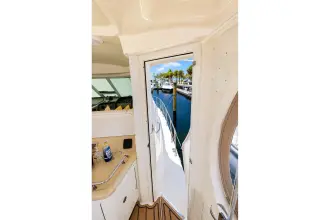 Thumbnail von Sea Ray 390 Motor Yacht