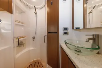 Thumbnail von Sea Ray 400 Sundancer Sea Ray Sundancer 400 2016