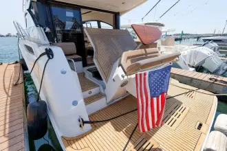 Thumbnail von Sea Ray 400 Sundancer Sea Ray Sundancer 400 2016