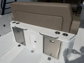Thumbnail von Cruisers Yachts 38 VTR