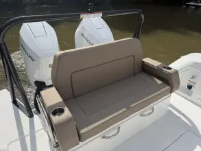 Thumbnail von Cruisers Yachts 38 VTR