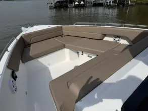 Thumbnail von Cruisers Yachts 38 VTR
