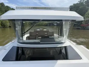 Thumbnail von Cruisers Yachts 38 VTR