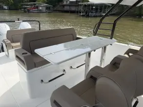 Thumbnail von Cruisers Yachts 38 VTR