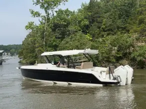 Thumbnail von Cruisers Yachts 38 VTR