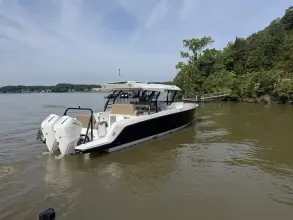 Thumbnail von Cruisers Yachts 38 VTR
